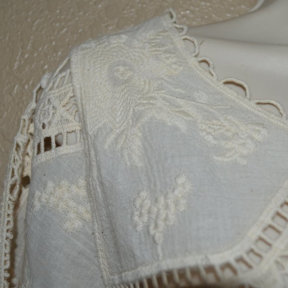 Sz S Altar'd State Ivory Crochet Tunic Shirt - Picture 7 of 15